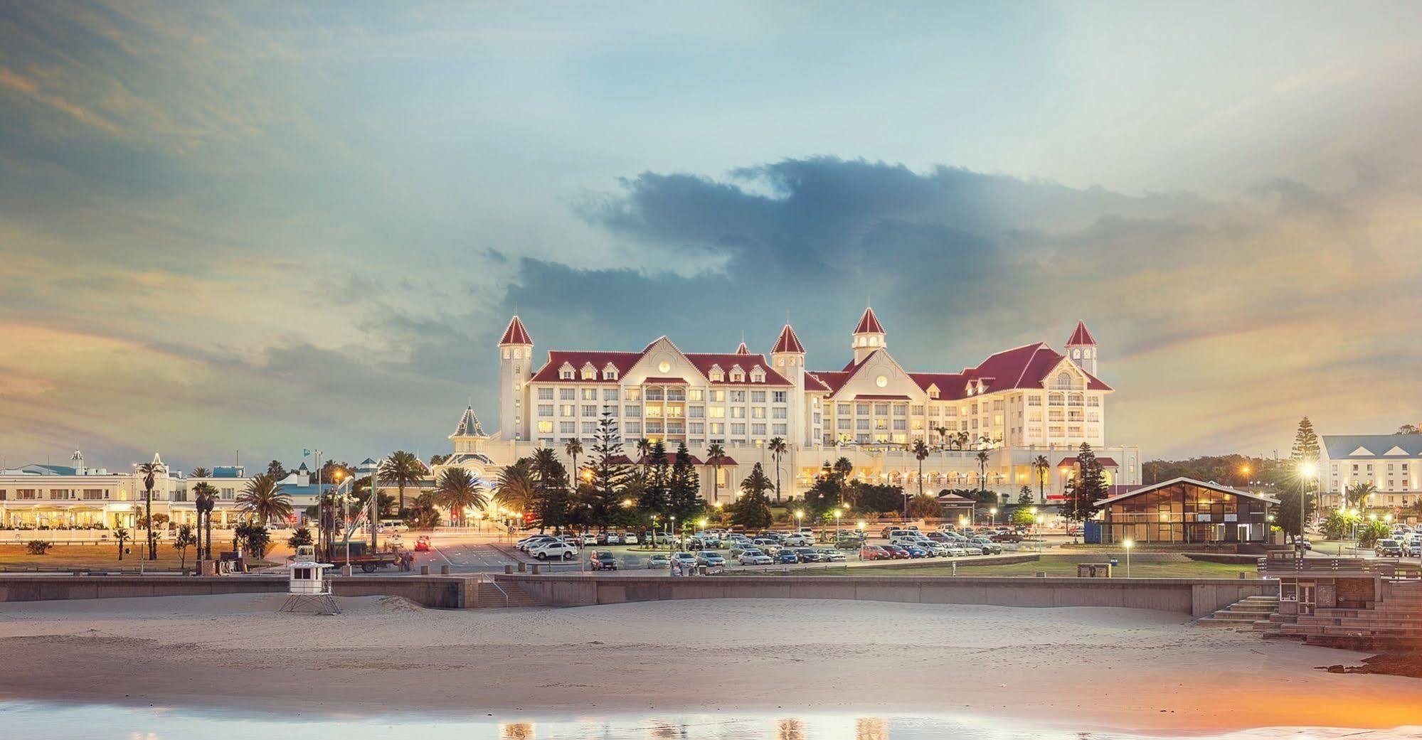 The Boardwalk Hotel, Convention Centre & Spa Port Elizabeth Exteriör bild